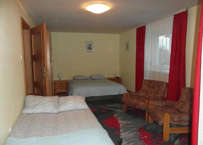 巴尼塔别墅酒店 *